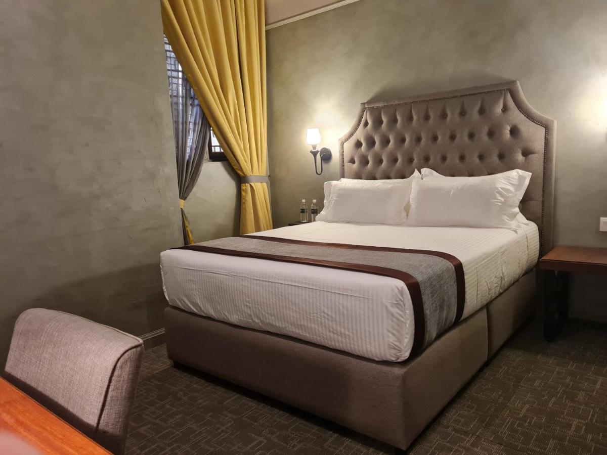 1969 Business Suites @ Ipoh Garden Buitenkant foto