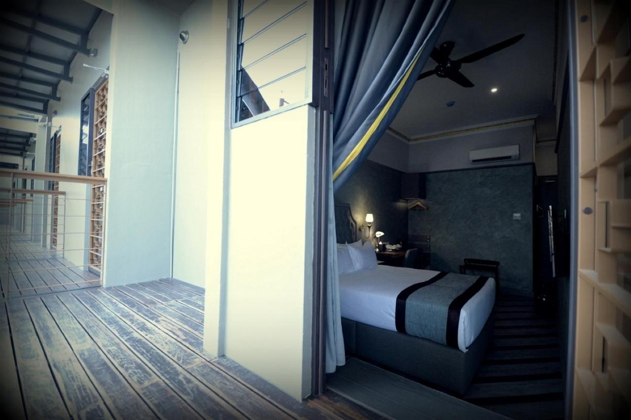 1969 Business Suites @ Ipoh Garden Buitenkant foto