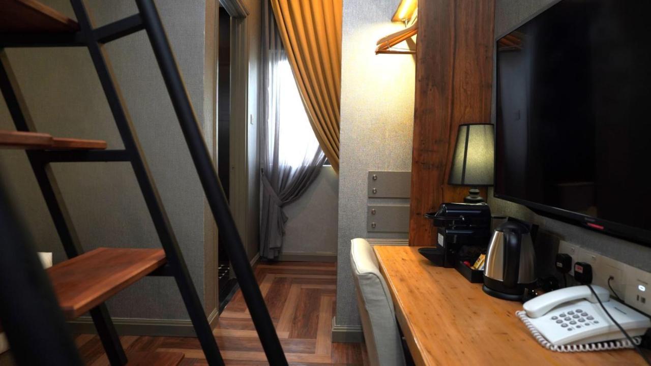 1969 Business Suites @ Ipoh Garden Buitenkant foto